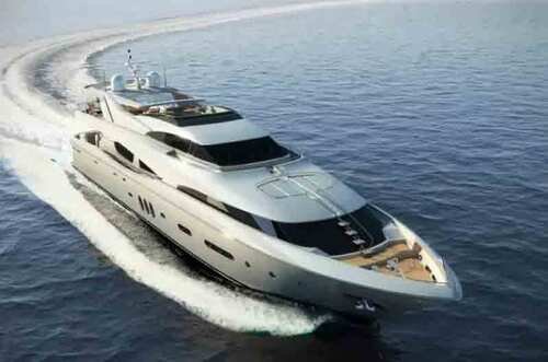 rent-luxury-yacht (1)